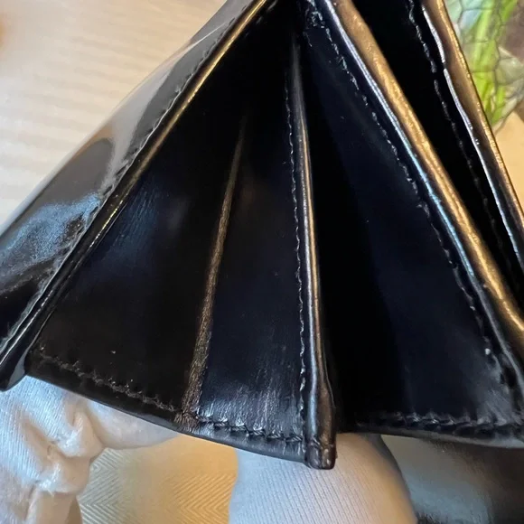 GUCCI Bamboo Compact Patent Leather Small Wallet